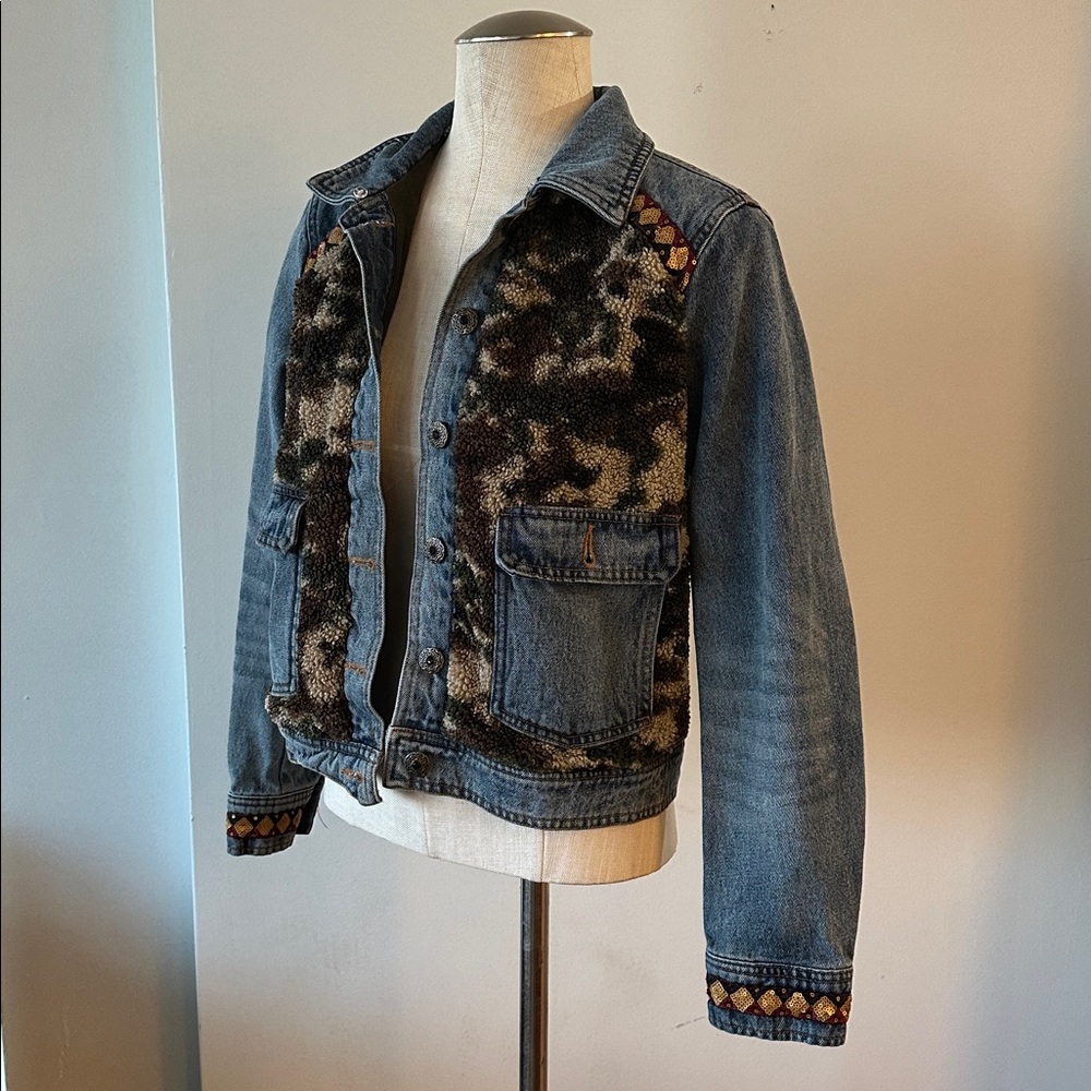 Desigual denim jacket with camo carpet detail size small
